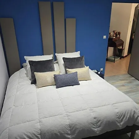Vakantiehuis Maison Avec Piscine Et Parking - 10 Pers. - Fr-1-410-491 *